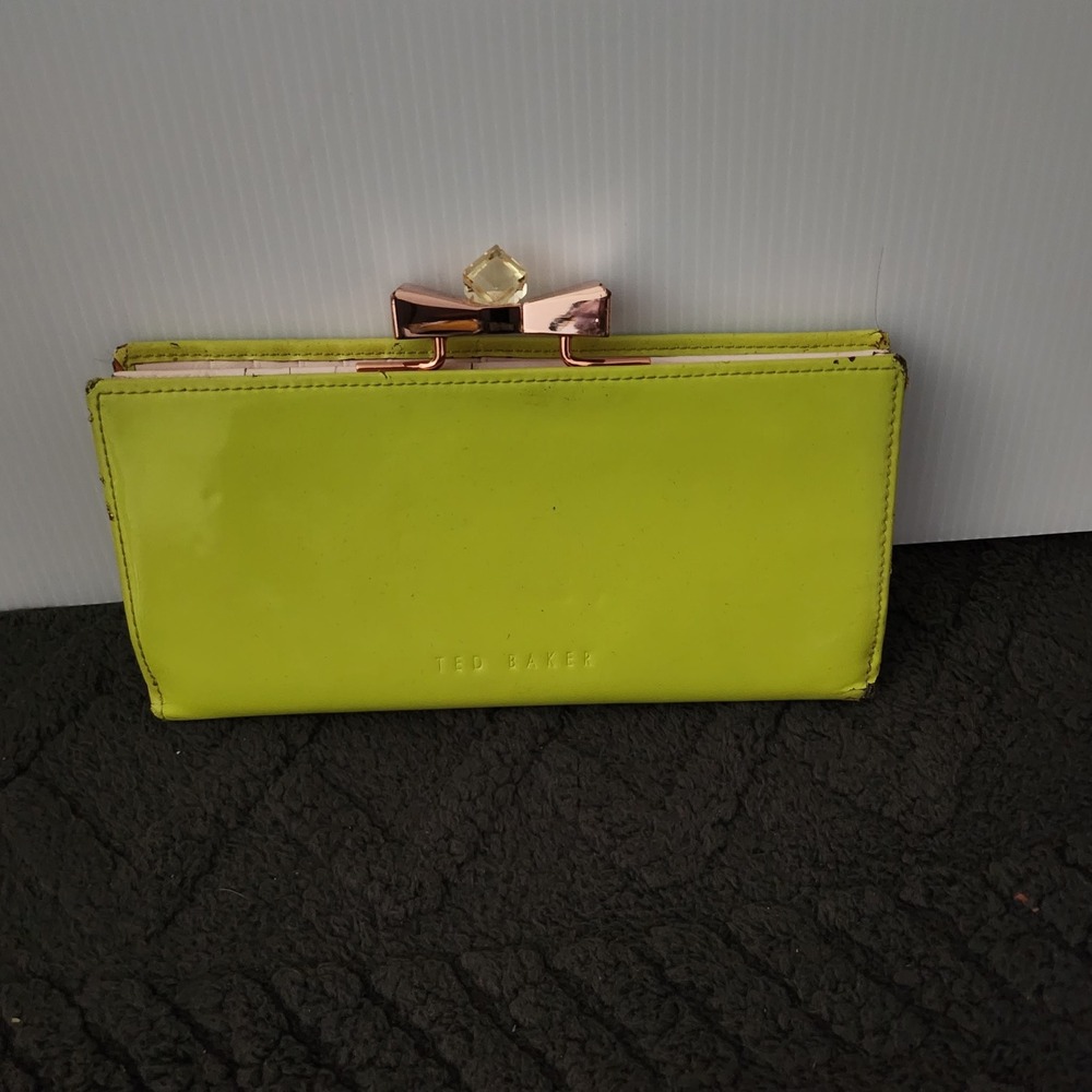 Ted Baker Lime Green Patent Leather Crystal Bow Bifold Wallet Rose Gold Accents